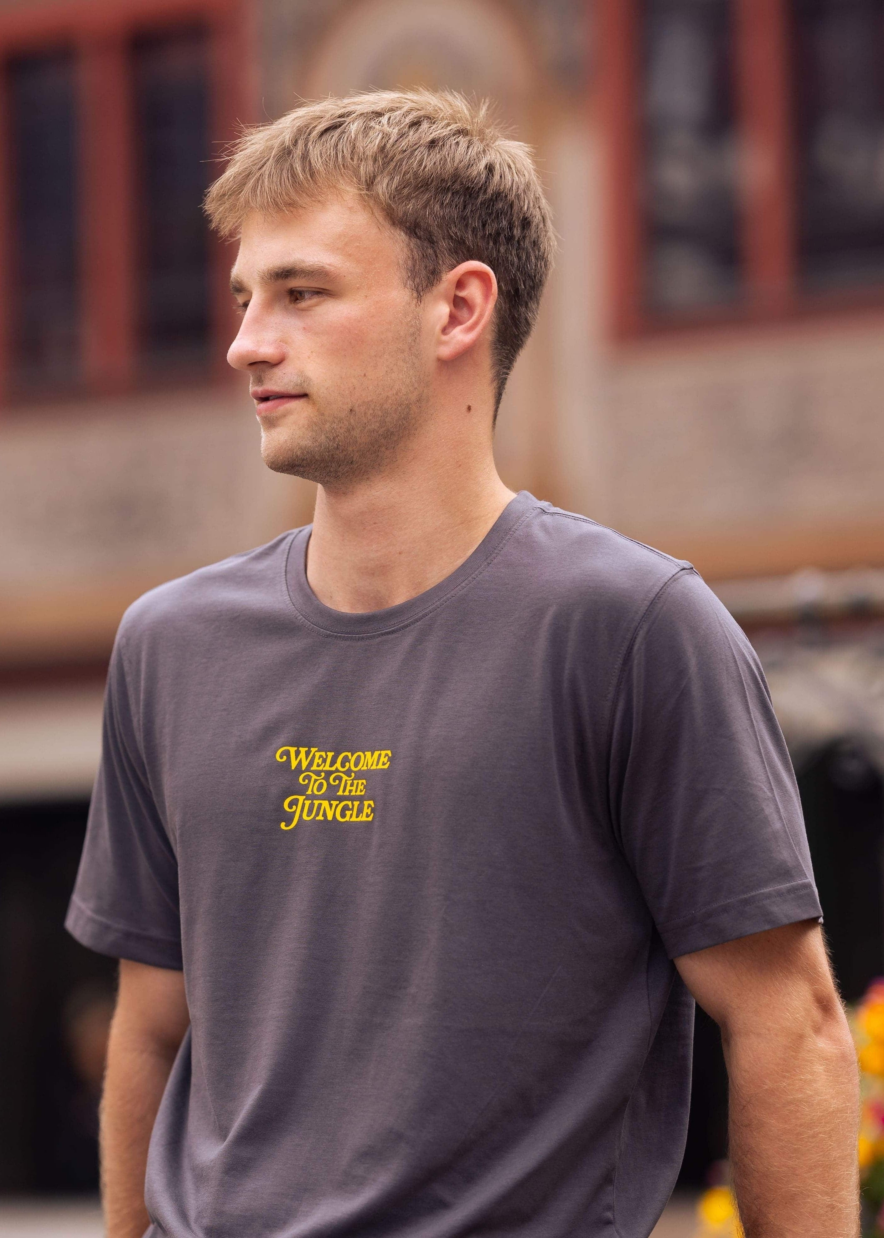 T-Shirt Welcome to the jungle grau