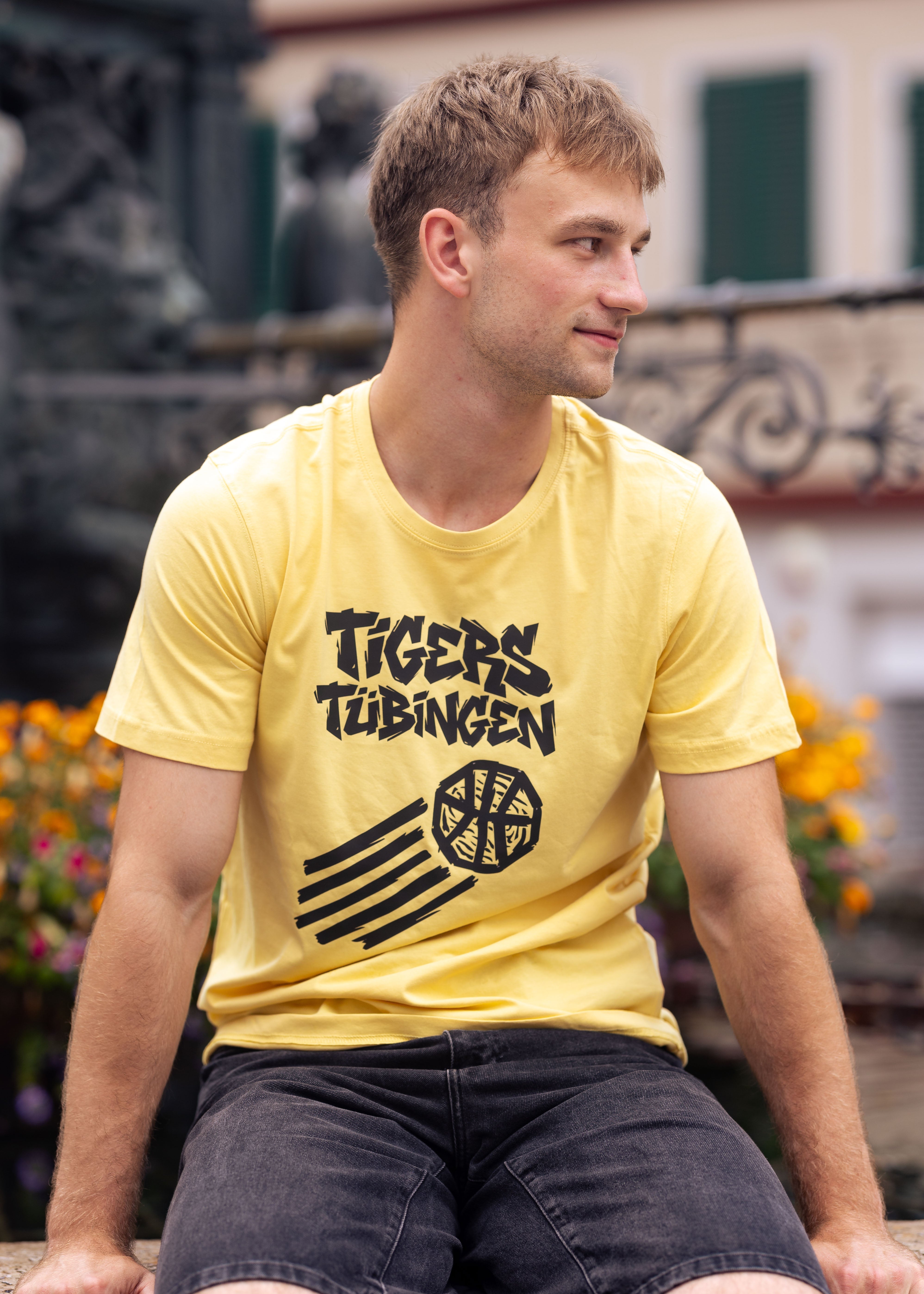 T-Shirt Graffiti gelb