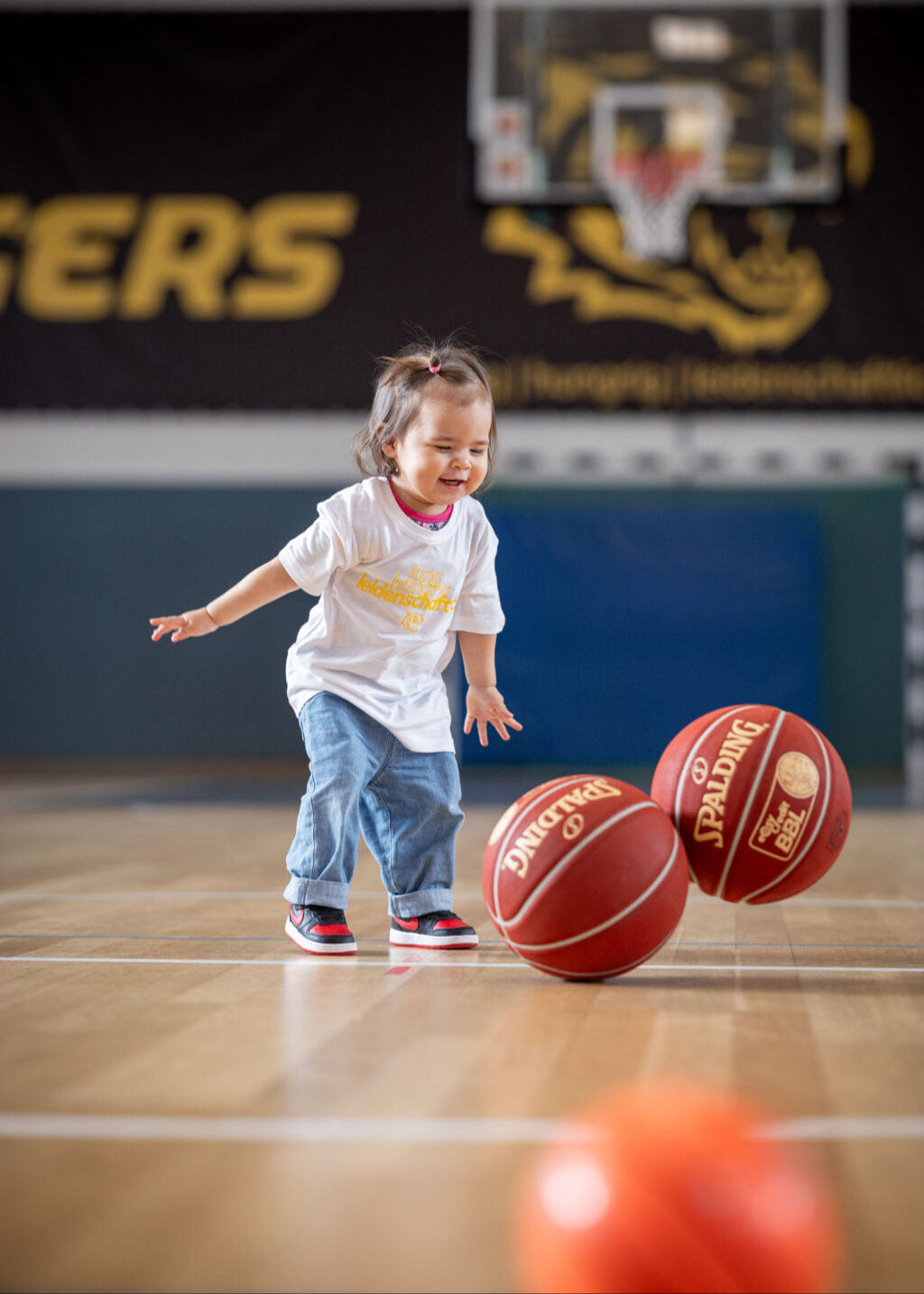 KIDS Shirt Jung, hungrig, leidenschaftlich weiß