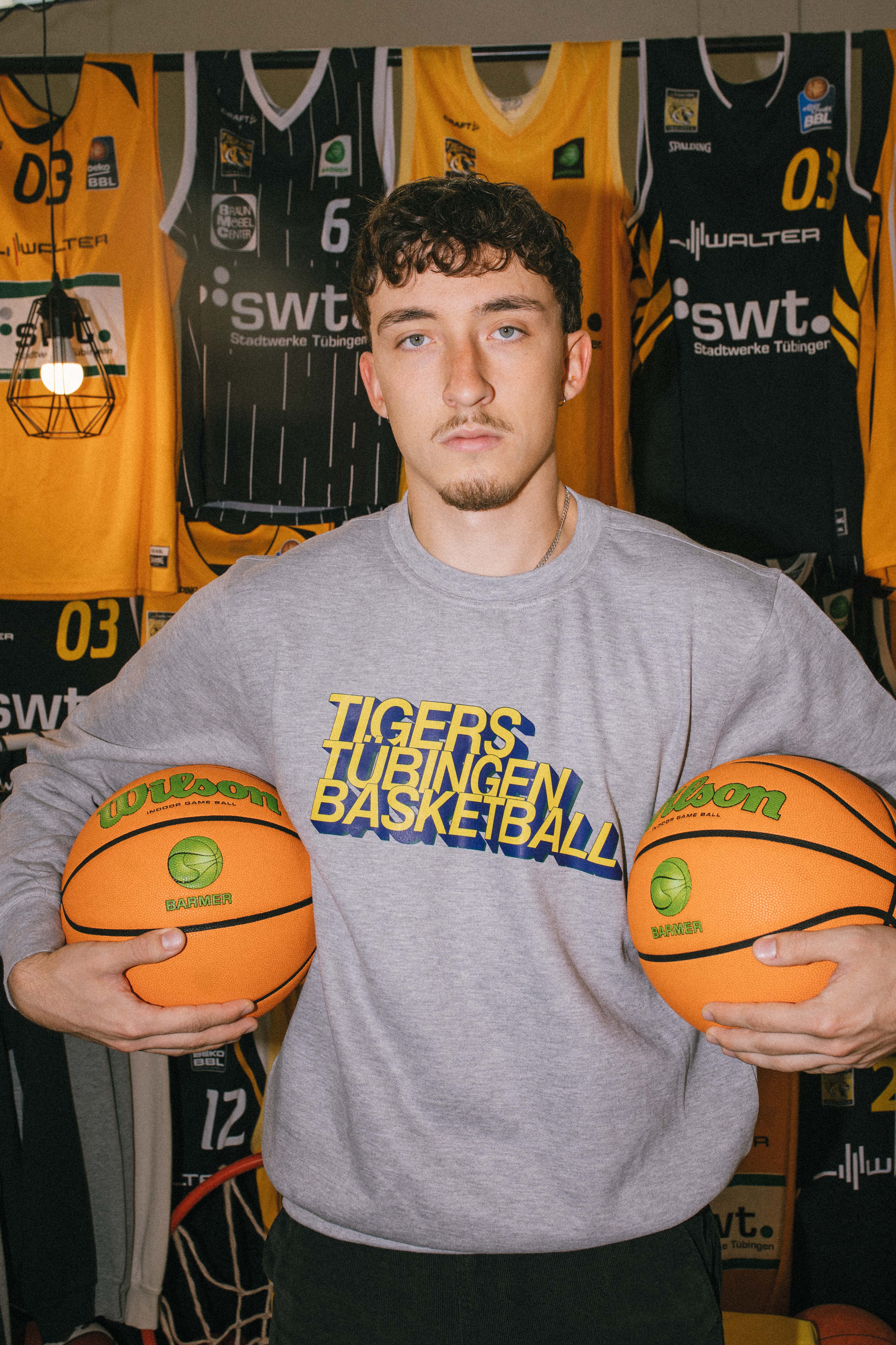 Crewneck-Sweater Tigers Basketball Grau