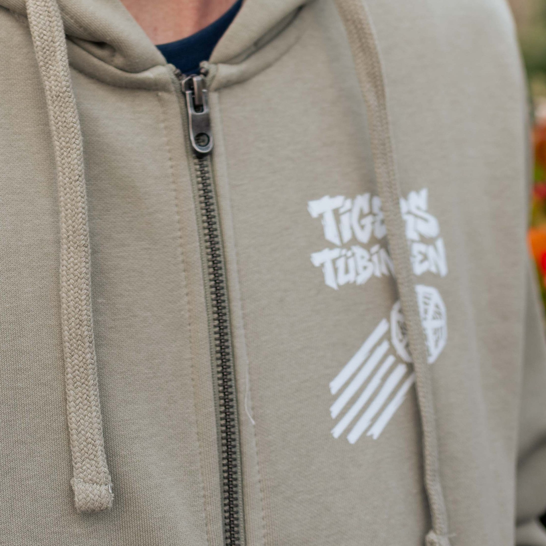Zip-Jacke Graffiti salbeigrün